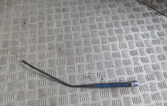 Mazda 6 Rear wiper blade arm
