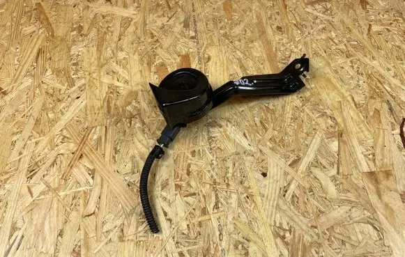 Opel Mokka B Horn signal 9827213580