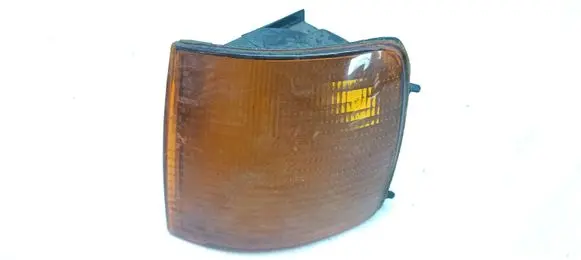 Volkswagen PASSAT B3 Front indicator light 133717