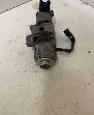 Toyota Avensis T250 Ignition lock 450200504
