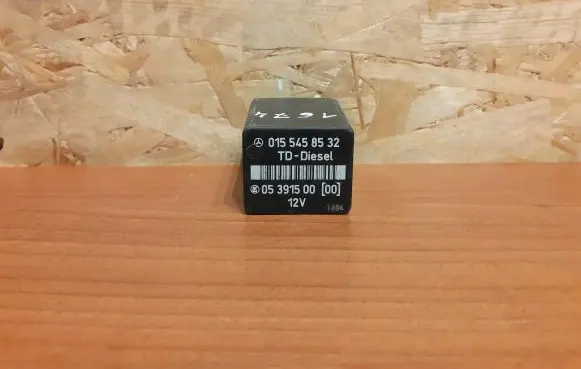 Mercedes-Benz C W202 Other relay 1674 0155458532