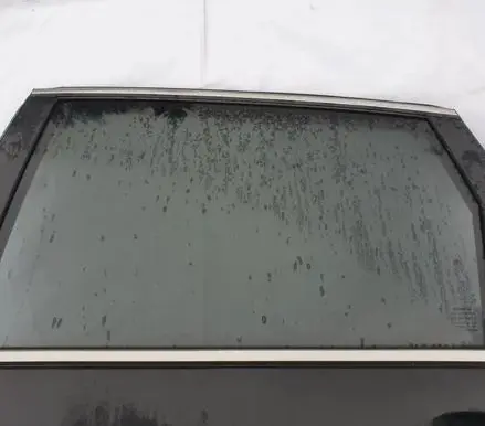 Honda CR-V Rear door window glass