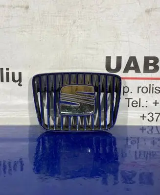 Front grill