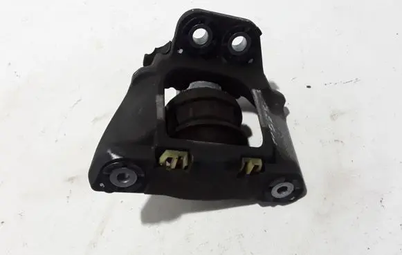 Volvo XC90 Engine mount bracket 32137496