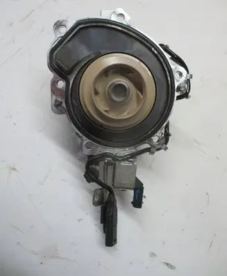 Peugeot Partner III Water pump J3P38501AC