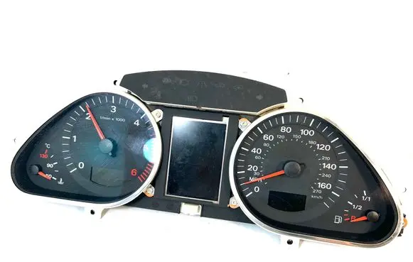 Audi A6 S6 C6 4F Speedometer (instrument cluster) 4F0920982T 4F0910930C