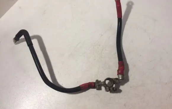 Audi A8 S8 D3 4E Positive cable (battery)