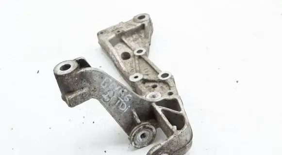 Volkswagen Golf VI Front lower control arm/wishbone 1K0199296E