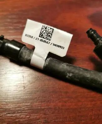 BMW iX Windshield washer fluid hose 9498933