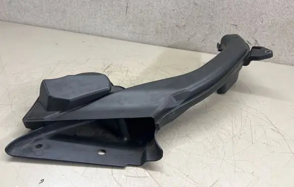 Renault Kadjar Air intake duct part 4ED0B