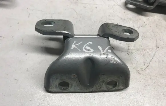 KIA Venga Rear door upper hinge