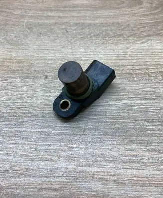 BMW 5 E60 E61 Camshaft position sensor 7794646