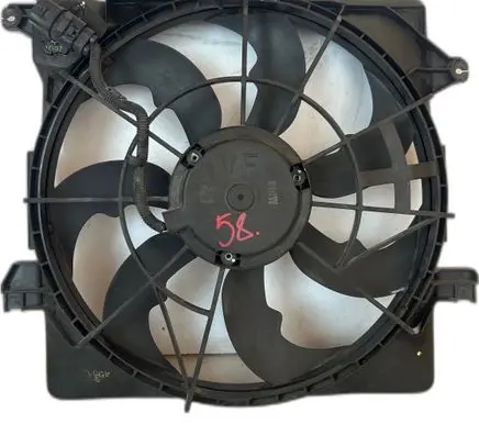 Hyundai i40 Radiator cooling fan shroud 253803ZXXX