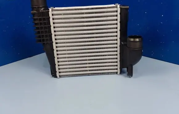Peugeot 3008 II Intercooler radiator 818290 9675627980 M160270
