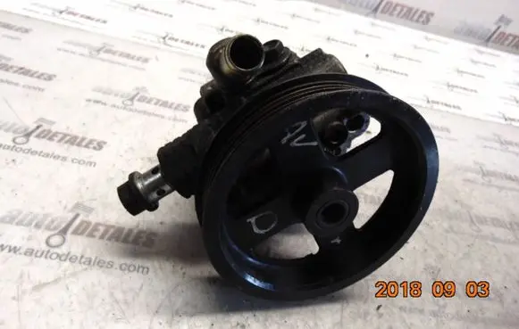 Toyota Avensis T220 Power steering pump 