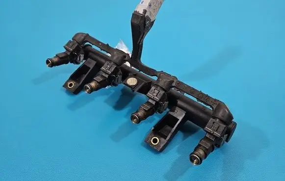 Peugeot 206 Fuel injector 01F002A IMPRK1548348