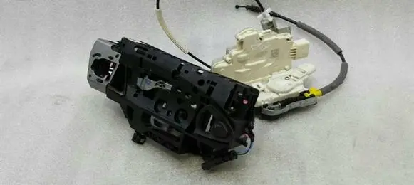 Porsche 718 Cayman 982 982c Front door lock 4G2837016