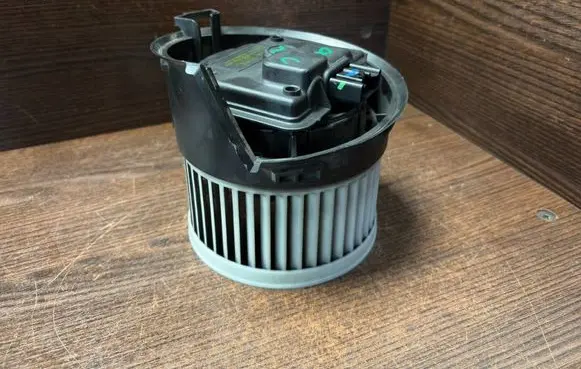 Peugeot 407 Heater fan/blower 4PUH18456AF
