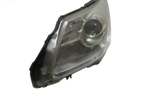 Toyota Avensis T270 Headlight/headlamp 81166-05310