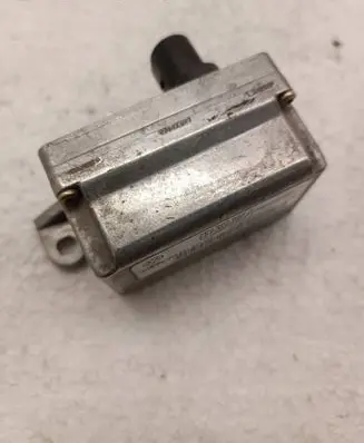Volkswagen Touareg I ESP acceleration yaw rate sensor 7E0907652 10098503034 448801001021