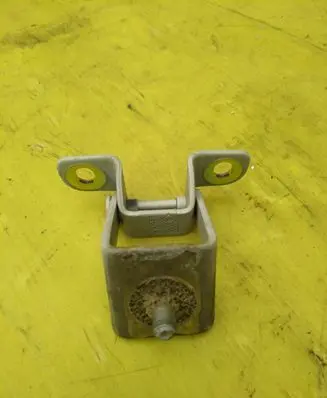Renault Zoe Tailgate/trunk/boot hinge A046575