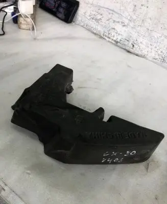 Mazda CX-30 Fender foam support/seal 
