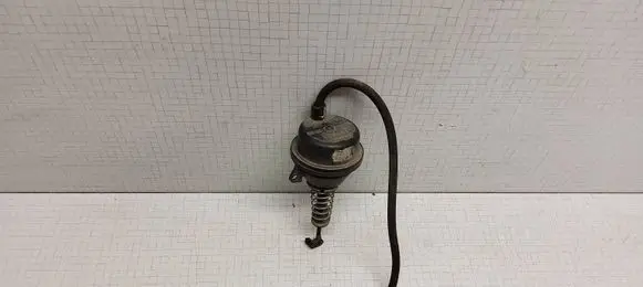 Volkswagen II LT Vacuum valve 