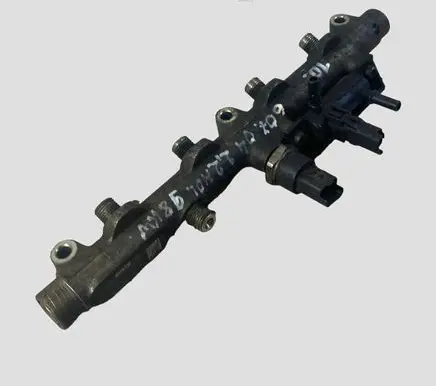 Peugeot 607 Fuel main line pipe 0445214017 004106L3