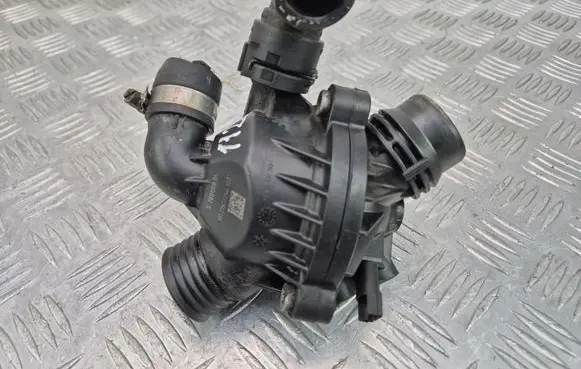 BMW X5 E70 Thermostat/thermostat housing S760115801