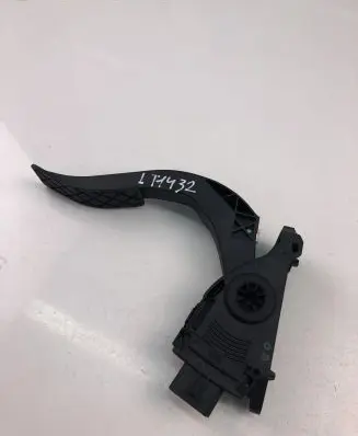 Audi A4 S4 B8 8K Accelerator throttle pedal 8K1723523A