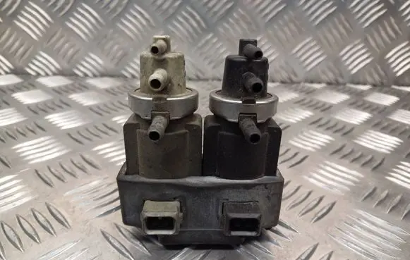Audi A4 S4 B5 8D Turbo solenoid valve 059906627 059906627A