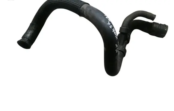 Volvo XC70 Engine coolant pipe/hose S4000250