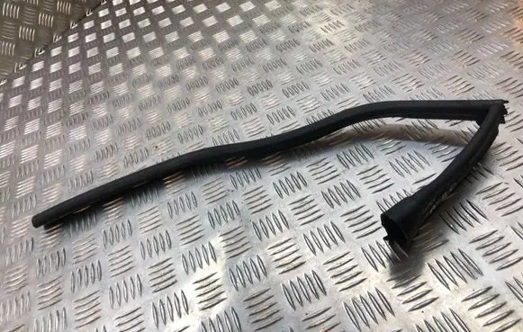 Mercedes-Benz E W212 Engine compartment rubber A2126280098