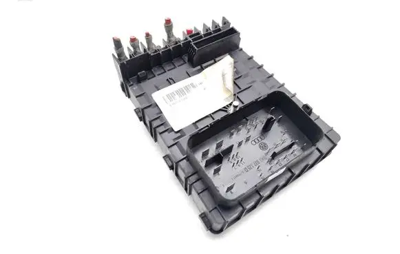 Volkswagen Touran II Fuse module 1K0937125D