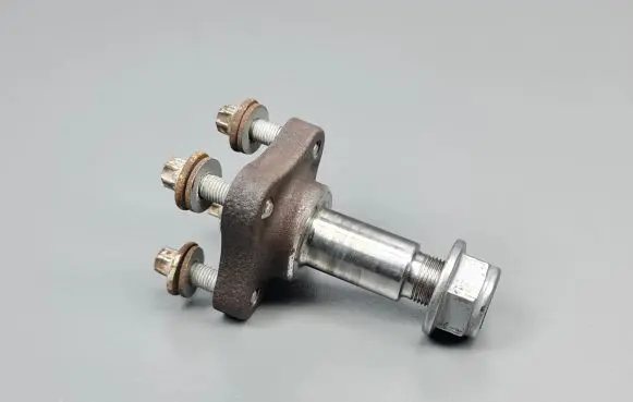 Dacia Sandero II Stub axle 