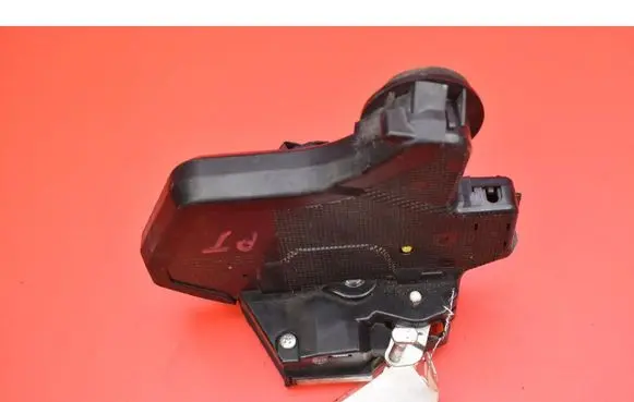 Subaru Justy Rear door lock 