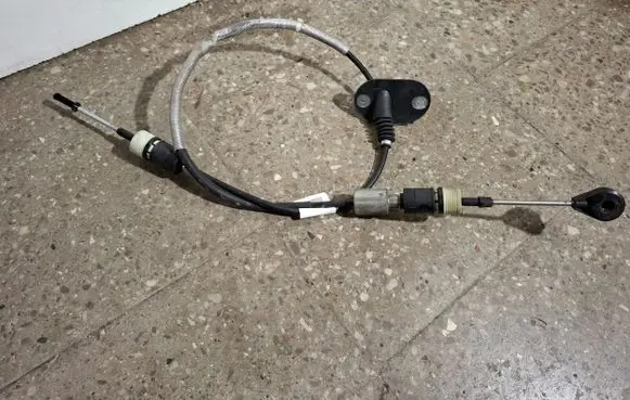 Volvo V60 Gear shift cable linkage 31367927