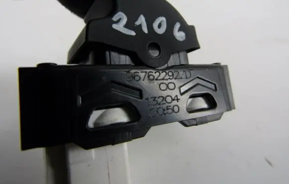 Citroen C4 I Picasso Electric window control switch 96762292ZD