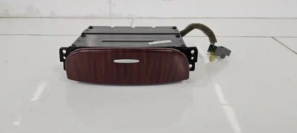 Hyundai Santa Fe Ashtray (front) 