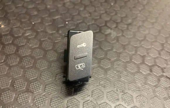 Central locking switch button