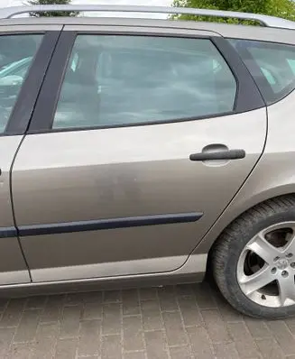 Peugeot 407 Rear door