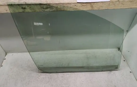Fiat Ulysse Front door window glass four-door
