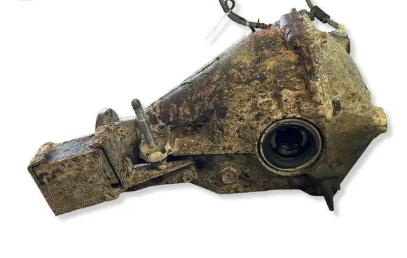 Mitsubishi Pajero Rear differential 
