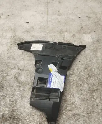Volvo V70 Front bumper mounting bracket 09190303