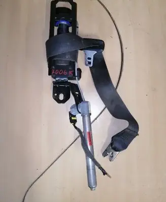 Volvo V70 Front seatbelt