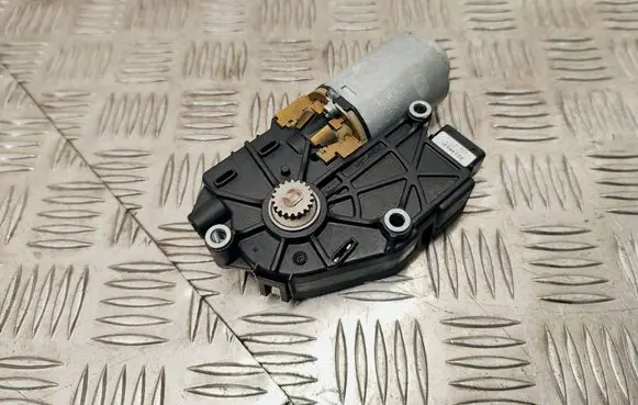 Citroen DS5 Sunroof motor/actuator WR09C01AA