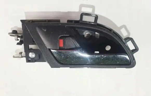 Honda CR-V Rear door interior handle