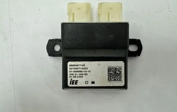 Nissan Qashqai J12 Seat control module 988568774R 10727302 21062024