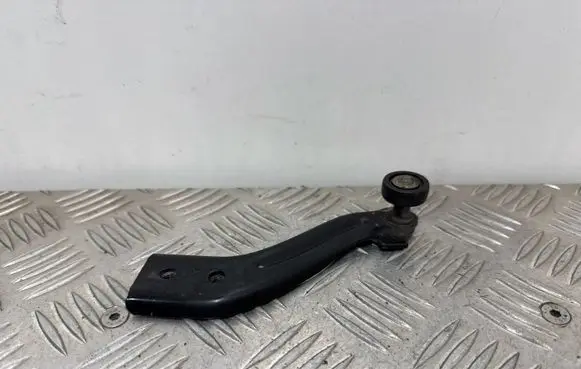 Chrysler Pacifica Sliding door lower roller guide/hinge 