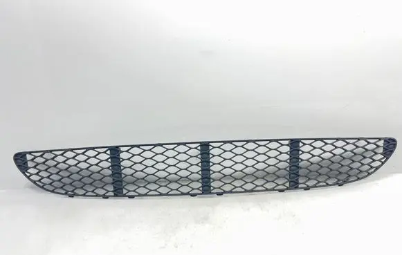 Mercedes-Benz E W211 Front bumper lower grill A2118850053